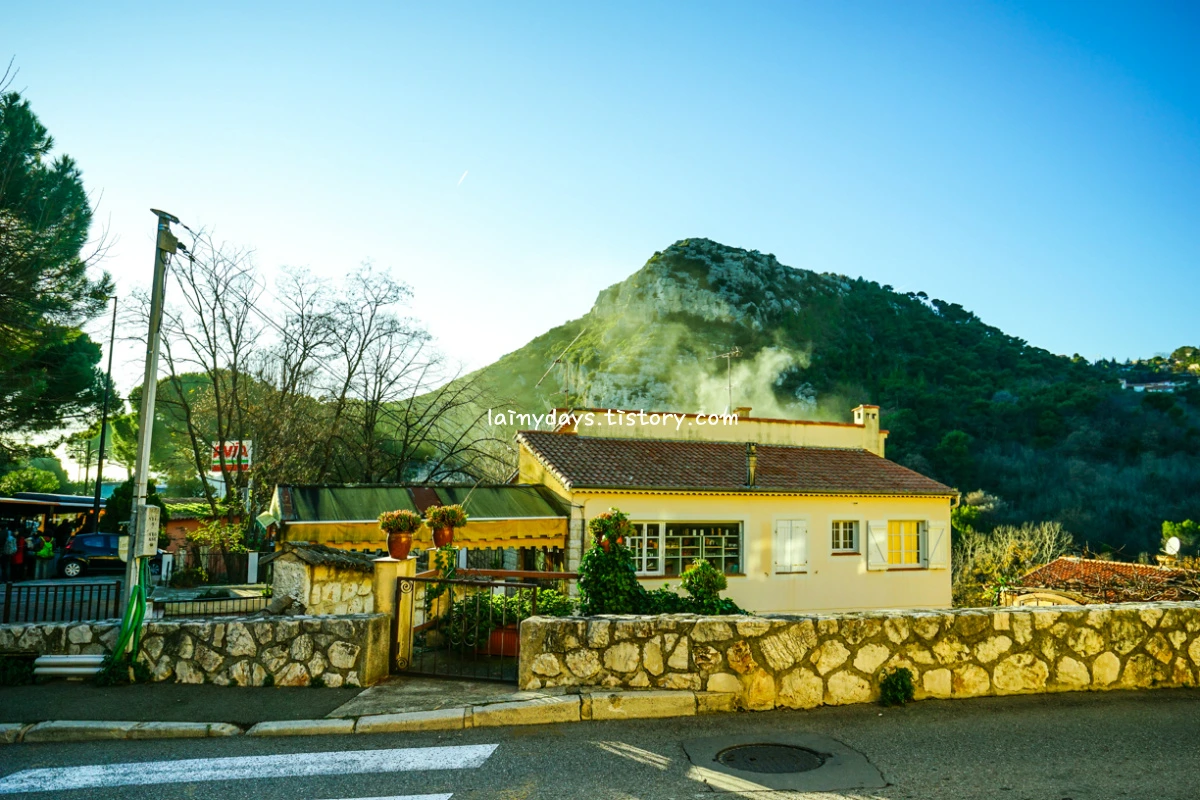 227E964555802CF51AFC4B