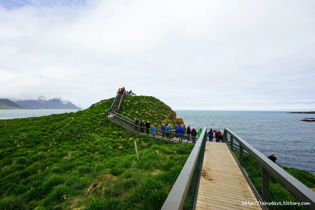 99A8953359D9CA490BD8CC