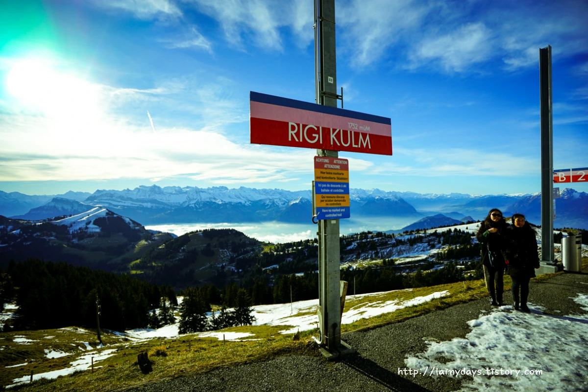 263CDA415545BE0C3A72DE