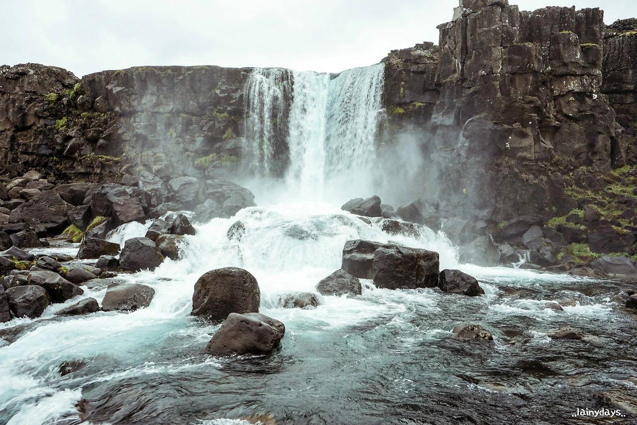 2159993B57949E1930B9E7