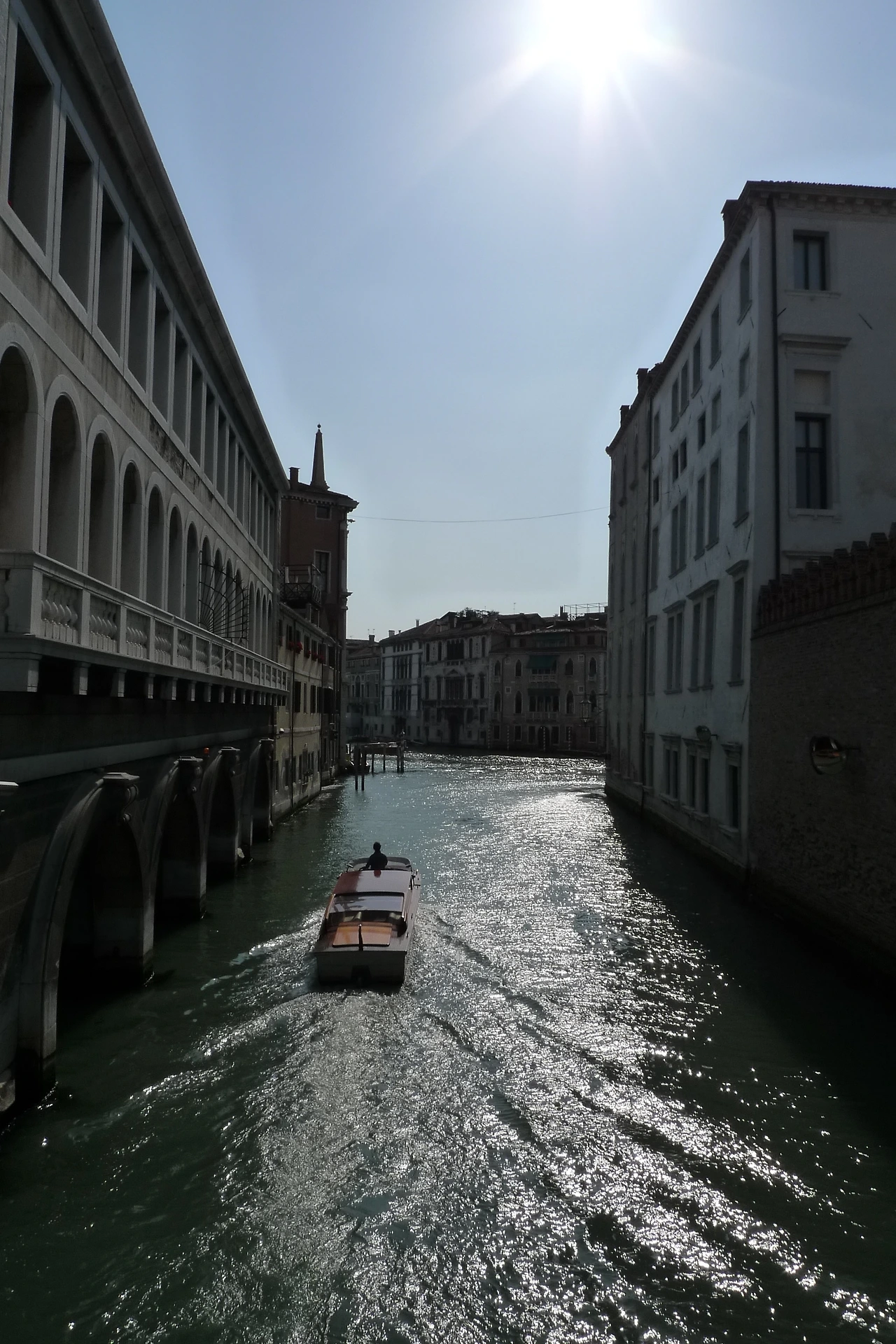 [이탈리아_베네치아]  교통수단인 배.JPG