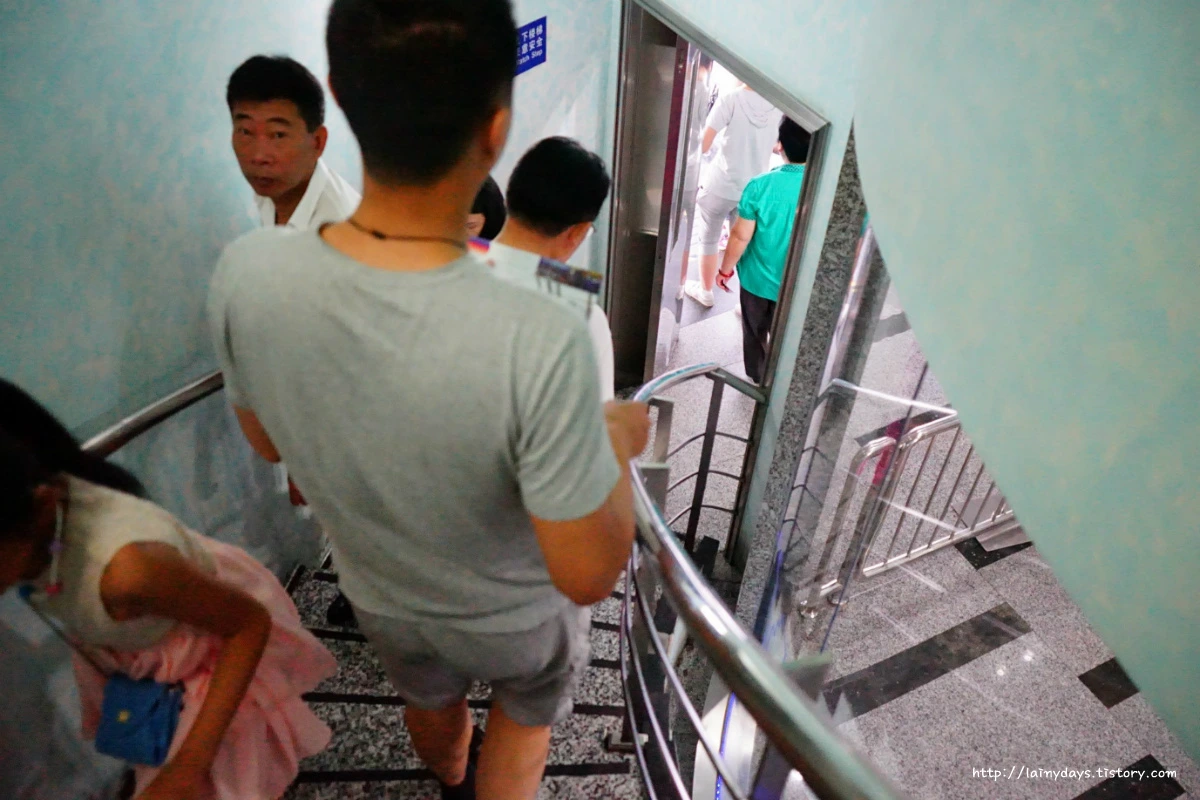 214CEB4C553643BF149DEC