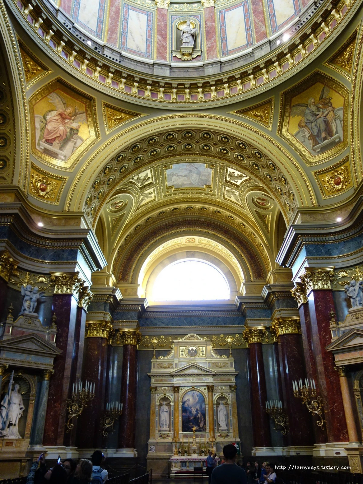 216FDA3955421AB02BDE9E