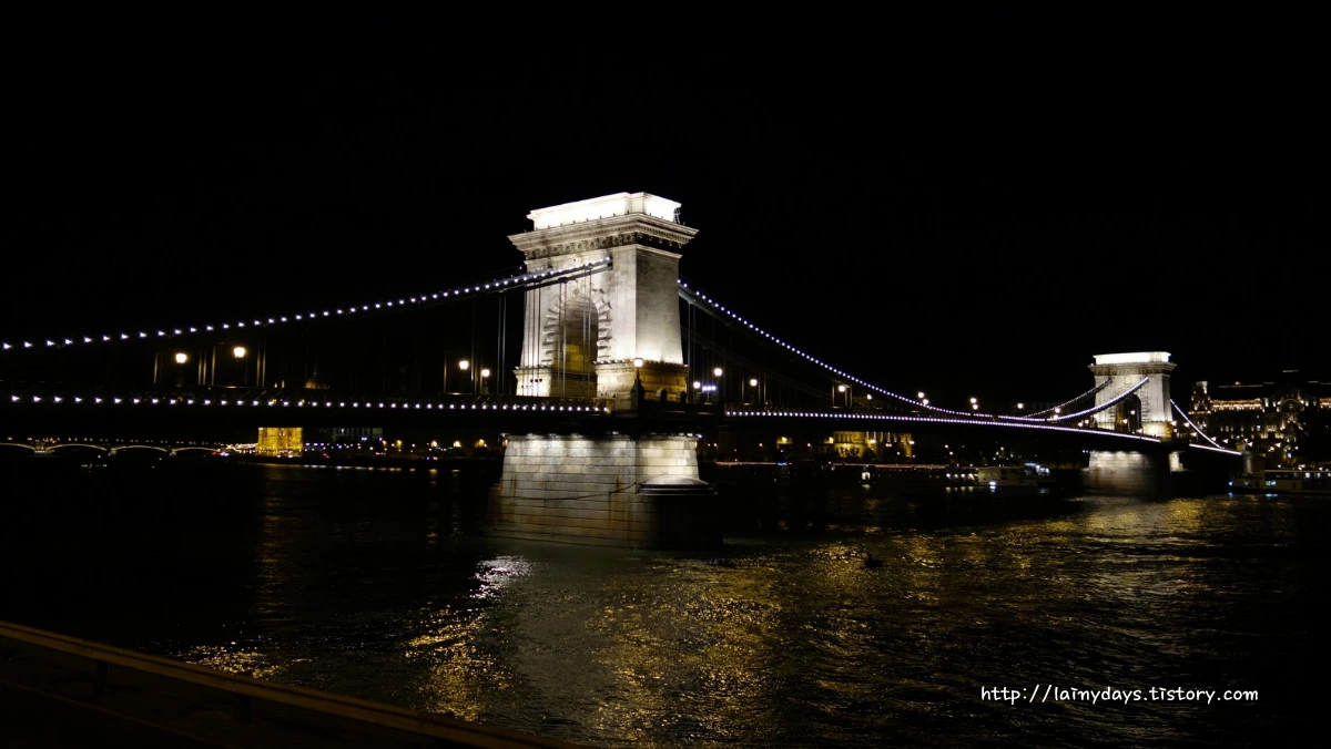 210CAA3D5542215E160D03