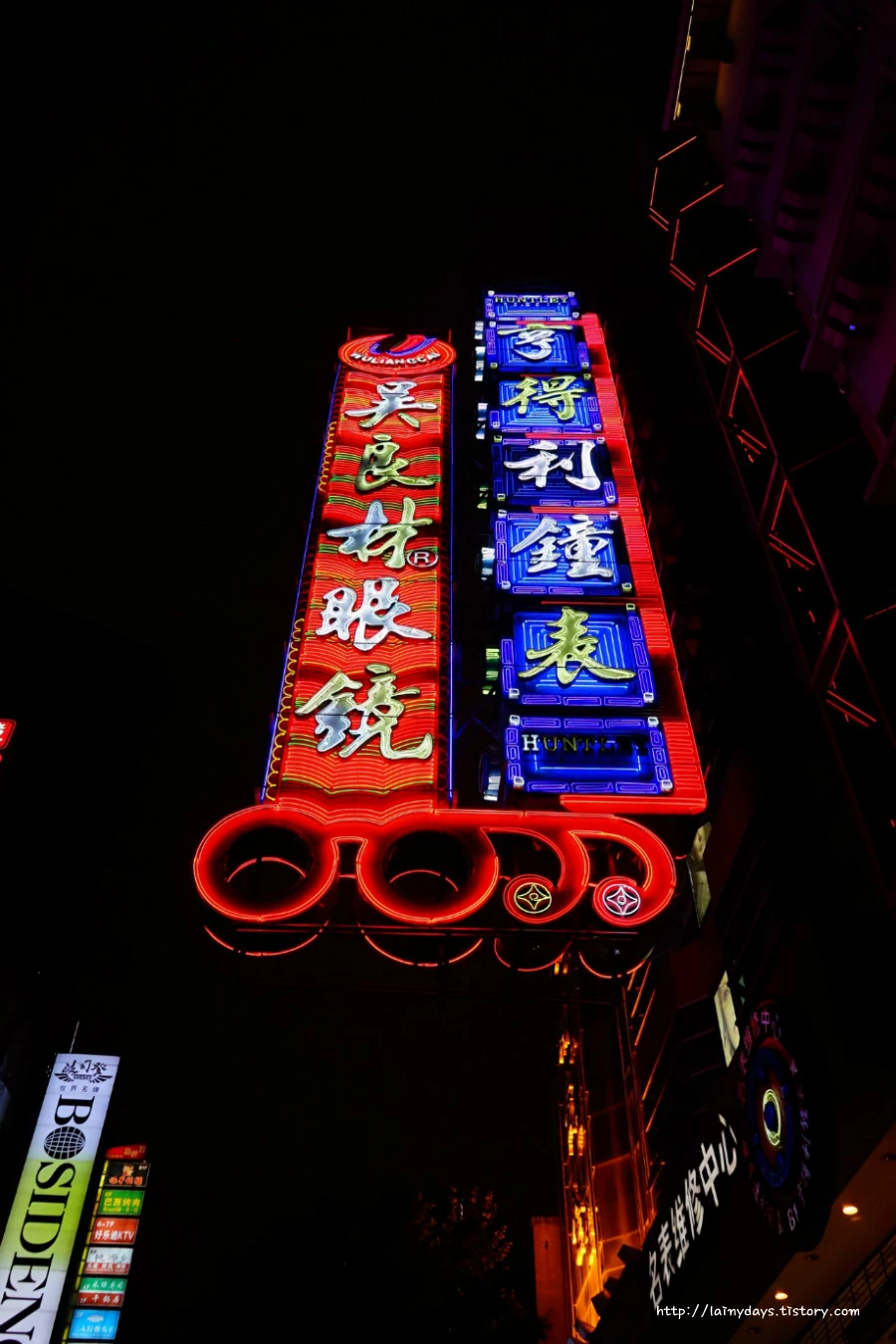 2379A13553D27DE40647CB