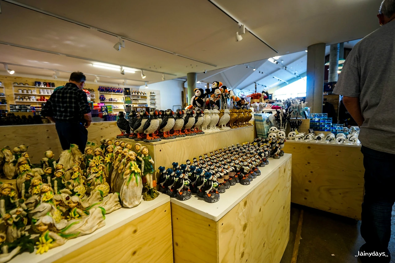 266EC845579DE7202B610F