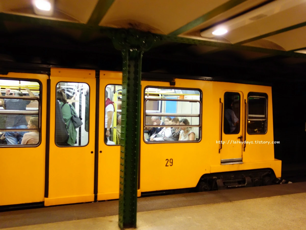 2767134E55421D8B08C800