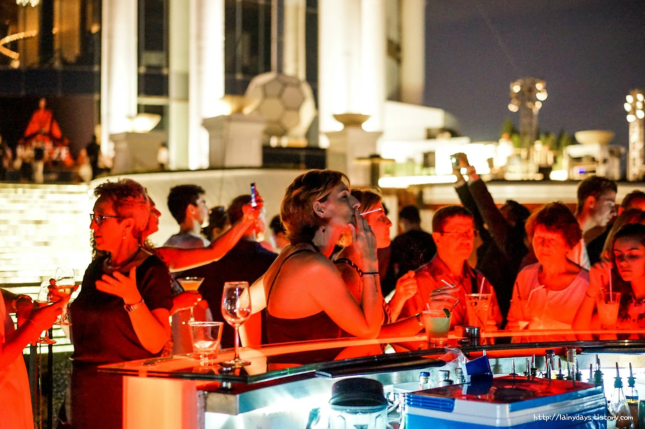 2337E94257CB9905144D2C