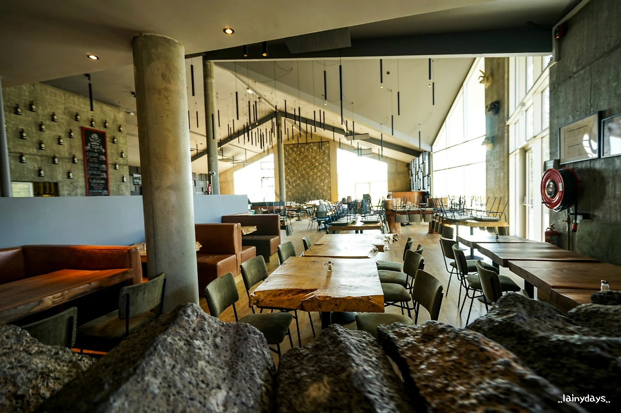 2533EB3E579DE71043611D