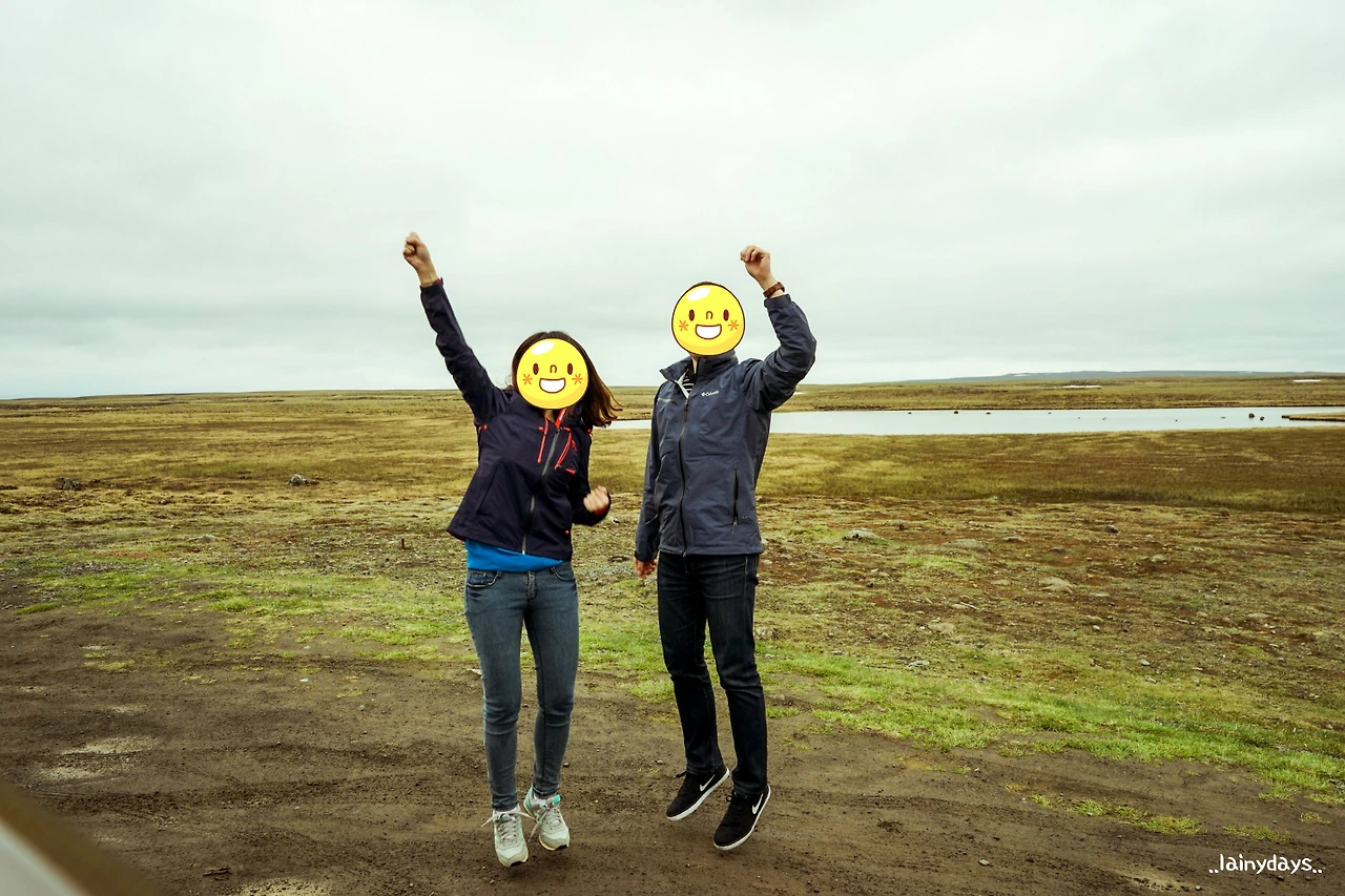 232B3835578F71C906A879