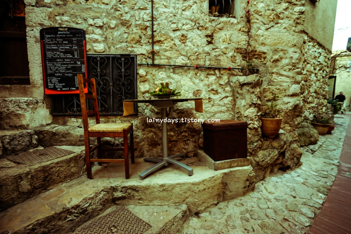 2577134355867A3939F210