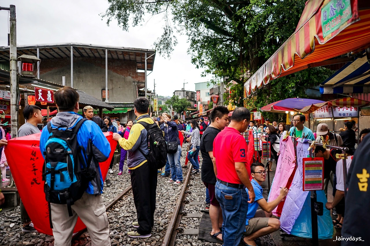 23504633576FB97B2FCAB2