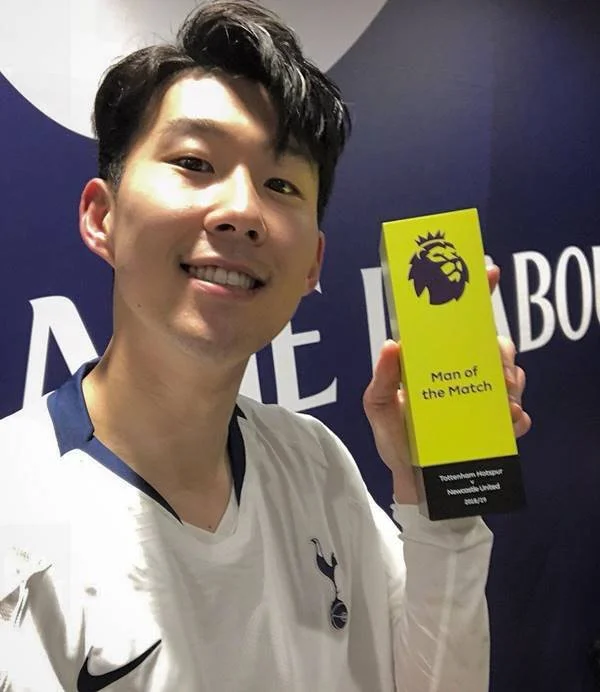 DyaHcaNWkAMSboy.jpg?type=w1200