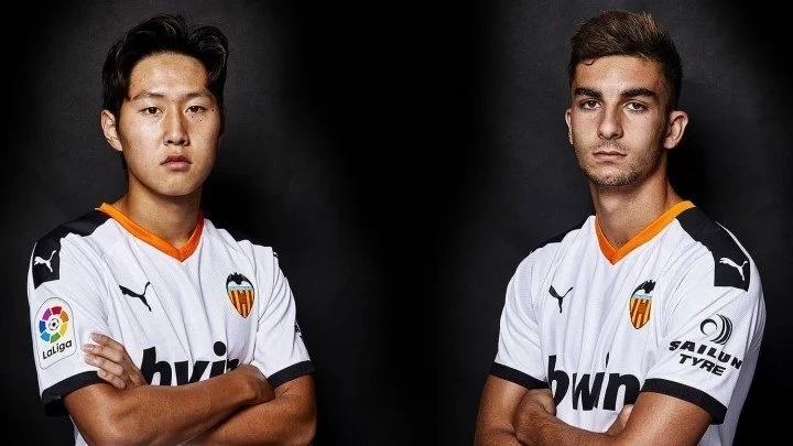 mug_obj_157118702257590989.jpeg?type=w1200