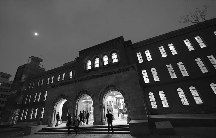 24069C4654C74F4E104A06