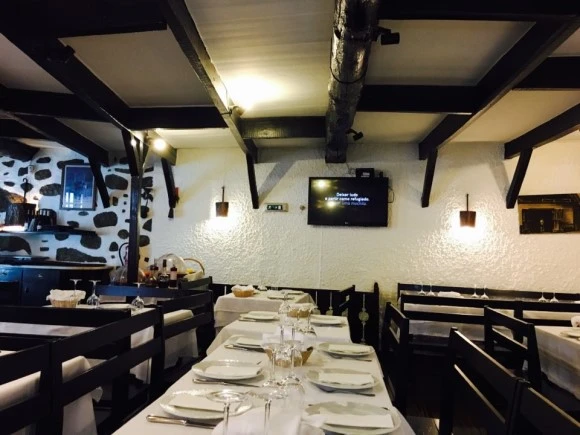 %ED%8F%AC%EB%A5%B4%ED%88%AC_%EC%8B%9D%EB%8B%B9.jpg?type=w580