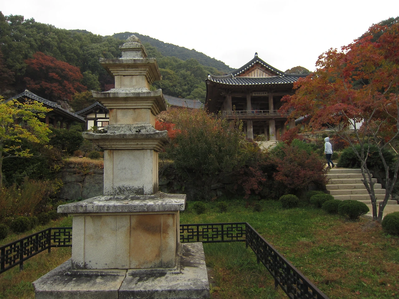 8. 영주 부석사 삼층석탑 (경상북도 유형문화재 제 130호) (3).JPG