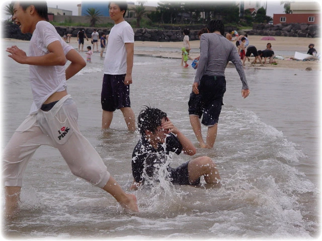 1964B7204A65BEA94F4861