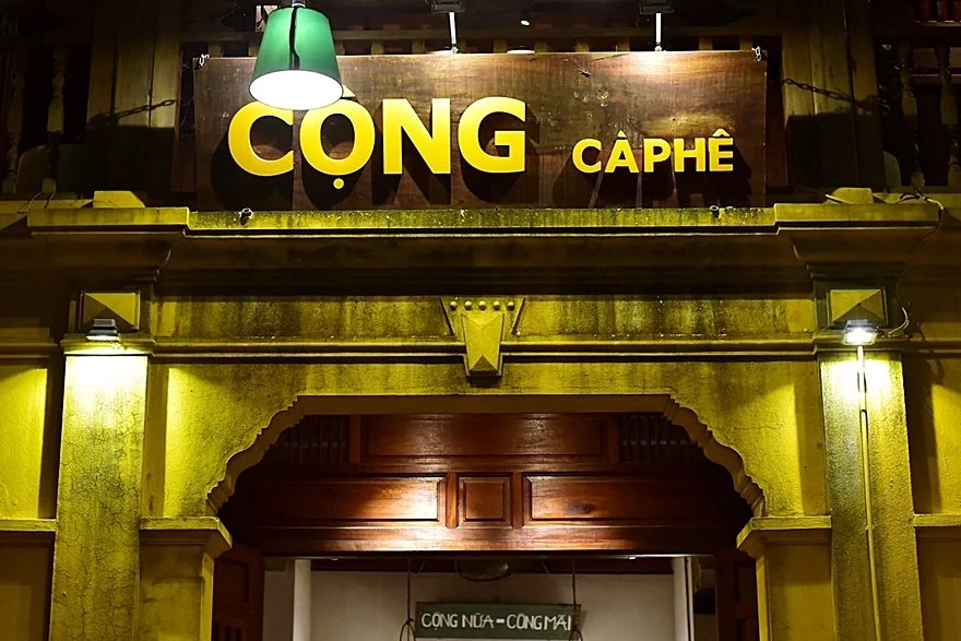 %ED%98%B8%EC%9D%B4%EC%95%88%EC%BD%A9%EC%B9%B4%ED%8E%98.JPG?type=w1200