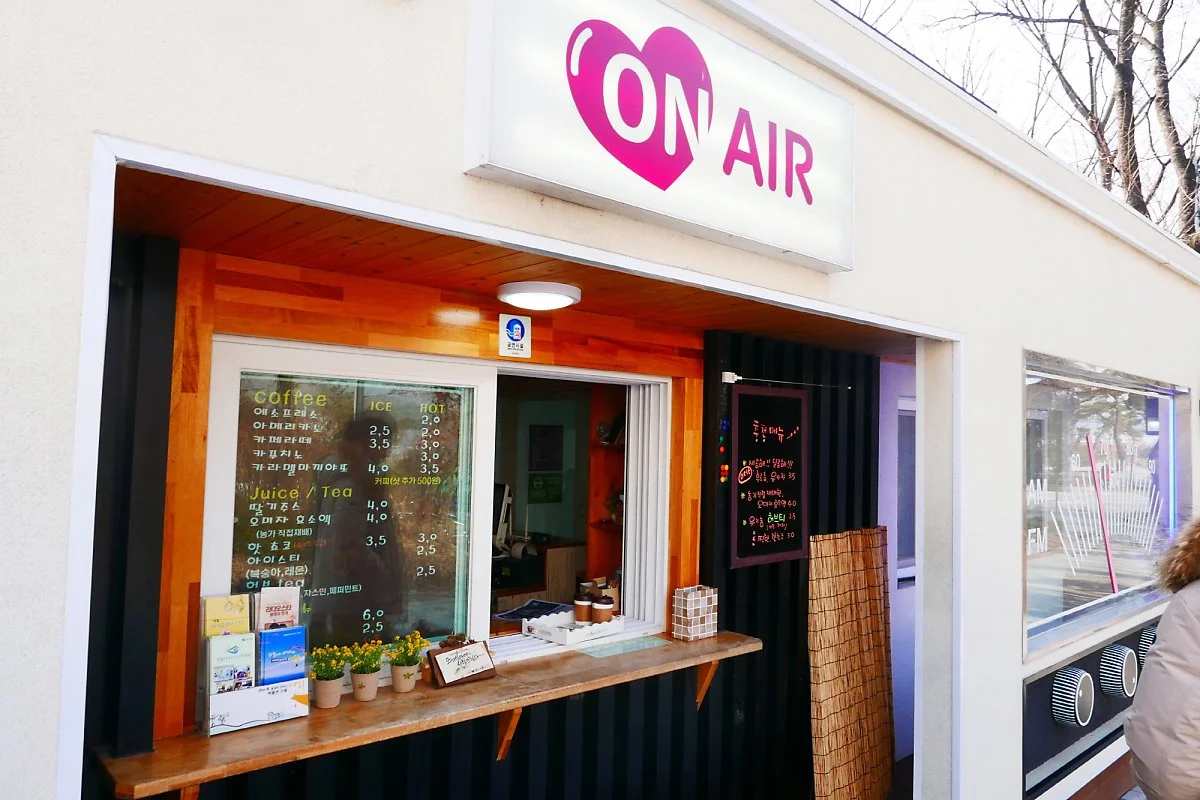 %EC%98%81%EC%9B%941.jpg?type=w1200