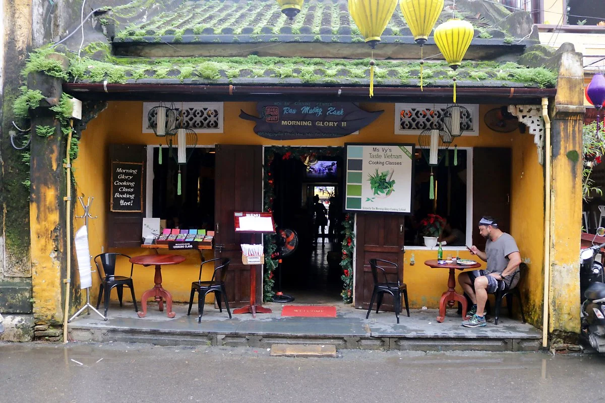 17_monring_glory.JPG?type=w1200