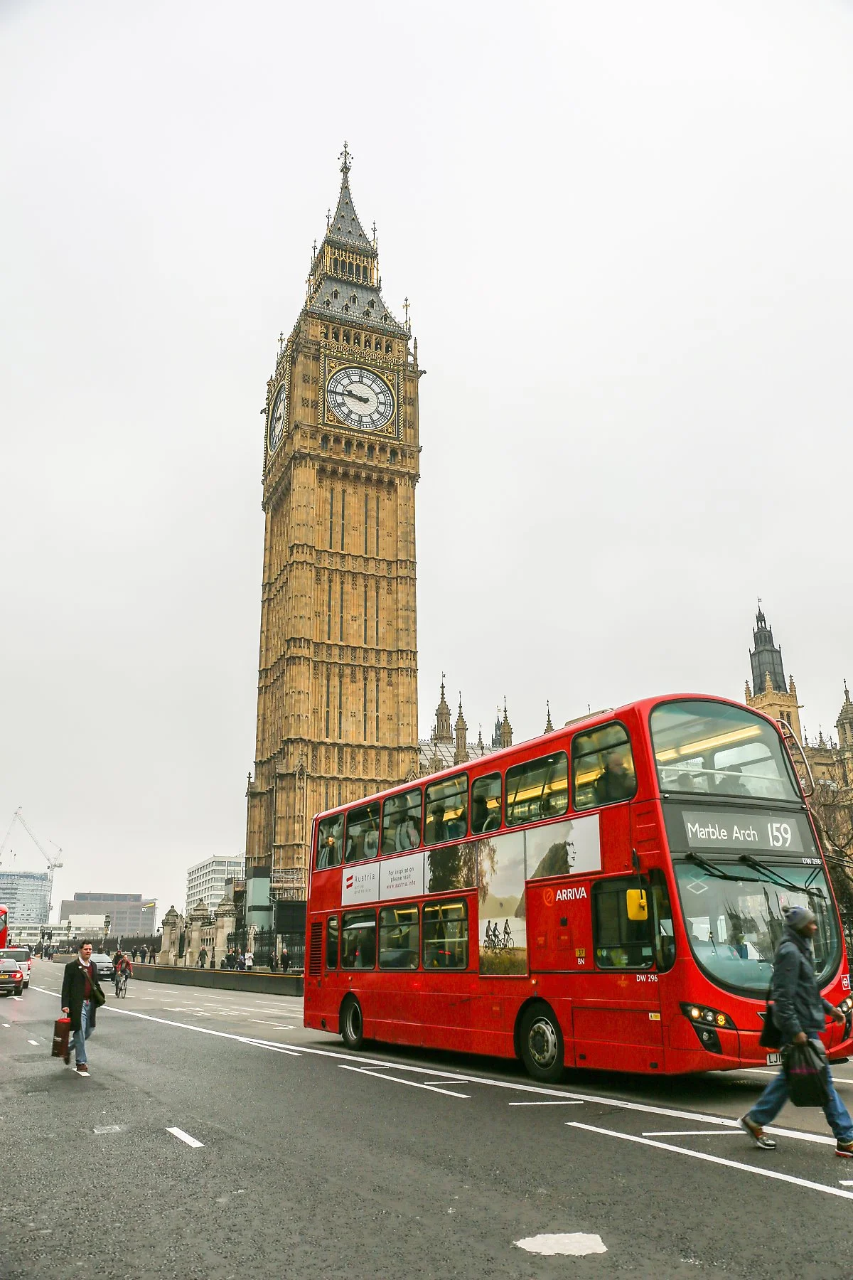 1_%EB%B9%85%EB%B2%A4.jpg?type=w1200