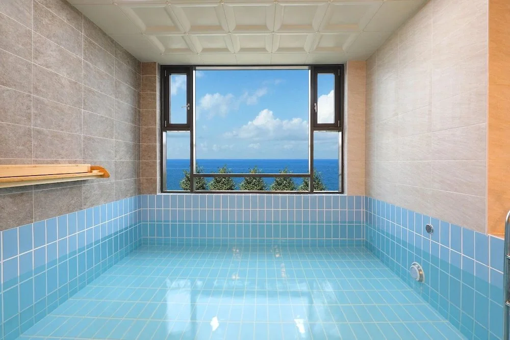 1b92b9ac_z.jpg?type=w1200