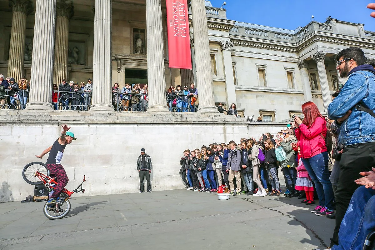 12_%ED%8A%B8%EB%9D%BC%ED%8C%94%EA%B0%80_%EA%B4%91%EC%9E%A5.jpg?type=w1200