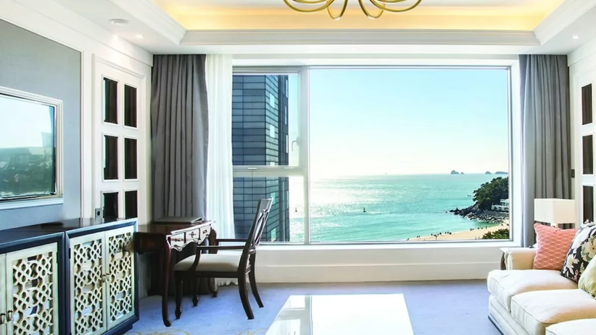 %EB%B2%A0%EC%9D%B4%EB%AA%AC%EB%93%9C%ED%98%B8%ED%85%943.png?type=w1200