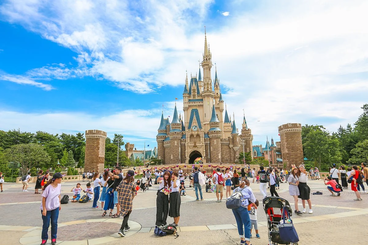 17_%EB%94%94%EC%A6%88%EB%8B%88%EB%9E%9C%EB%93%9C.jpg?type=w1200