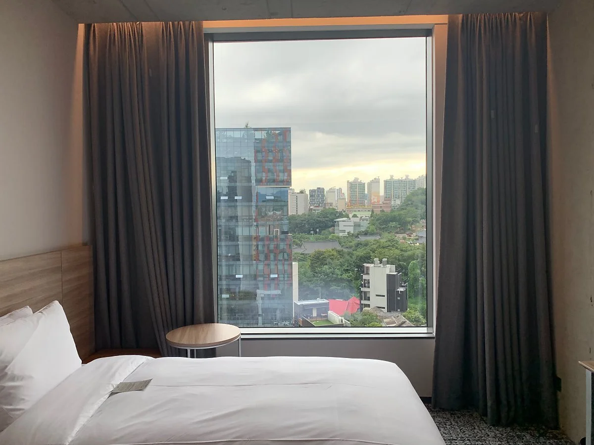 %EC%8A%A4%ED%83%A0%EB%8B%A4%EB%93%9C_%ED%8A%B8%EC%9C%88_%EC%95%84%EC%9D%B4%ED%8F%B0_%283%29.JPG?type=w1200