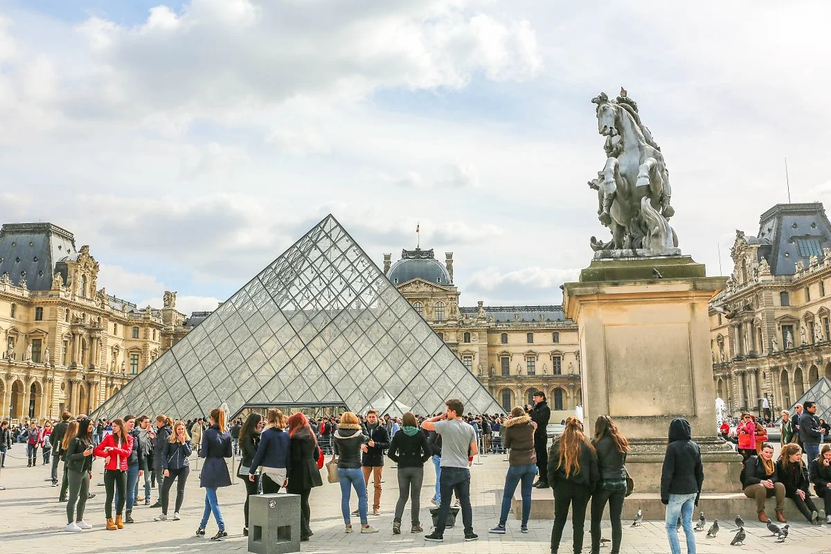 1_%EB%A3%A8%EB%B8%8C%EB%A5%B4_%EB%B0%95%EB%AC%BC%EA%B4%80_%EC%99%B8%EA%B4%80.jpg?type=w1200