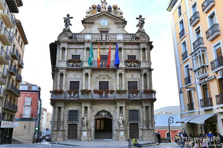 %ED%8C%9C%ED%94%8C%EB%A1%9C%EB%83%90%EC%8B%9C%EC%B2%AD_%EC%B6%95%EC%A0%9C%EA%B0%80_%EC%8B%9C%EC%9E%91%EB%90%98%EB%8A%94%EA%B3%B3.png?type=w1200