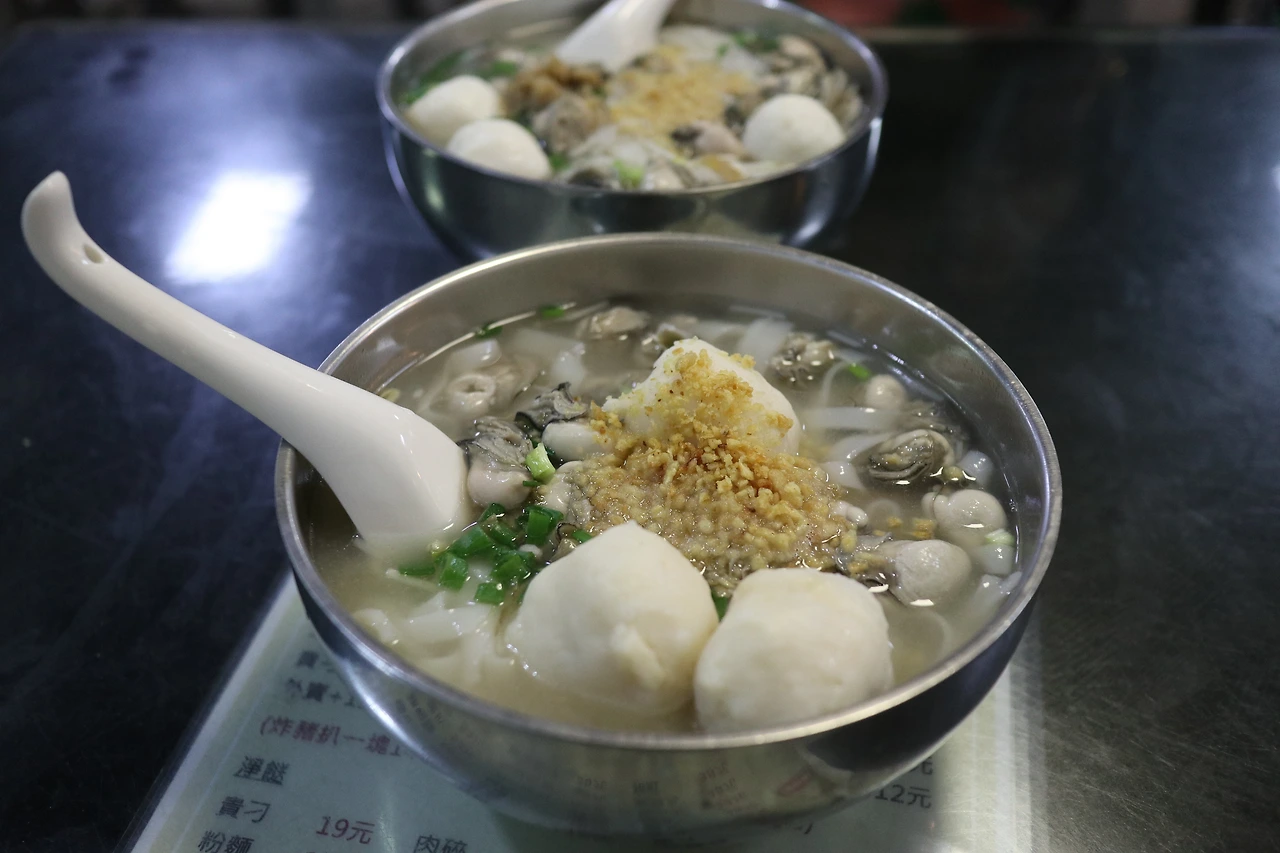 마카오여행 시 놓치면 안되는 인기 맛집 5곳2_신무이굴국수3.JPG