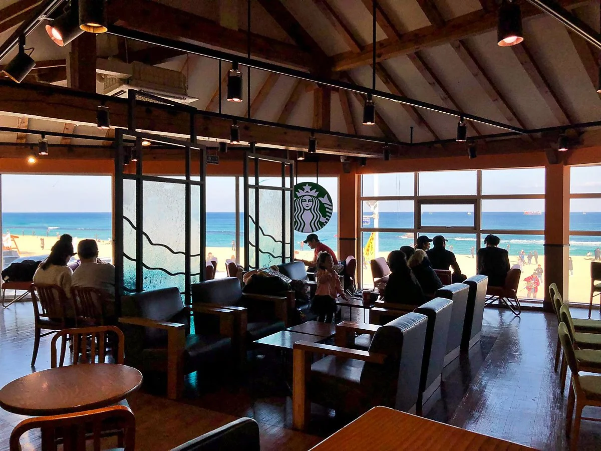 14%EC%95%88%EB%AA%A9%EC%BB%A4%ED%94%BC%EA%B1%B0%EB%A6%AC_%EC%8A%A4%ED%83%80%EB%B2%85%EC%8A%A4.jpg?type=w1200