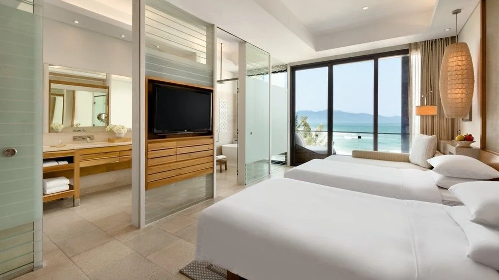 %ED%95%98%EC%96%8F%ED%8A%B81.jpg?type=w1200