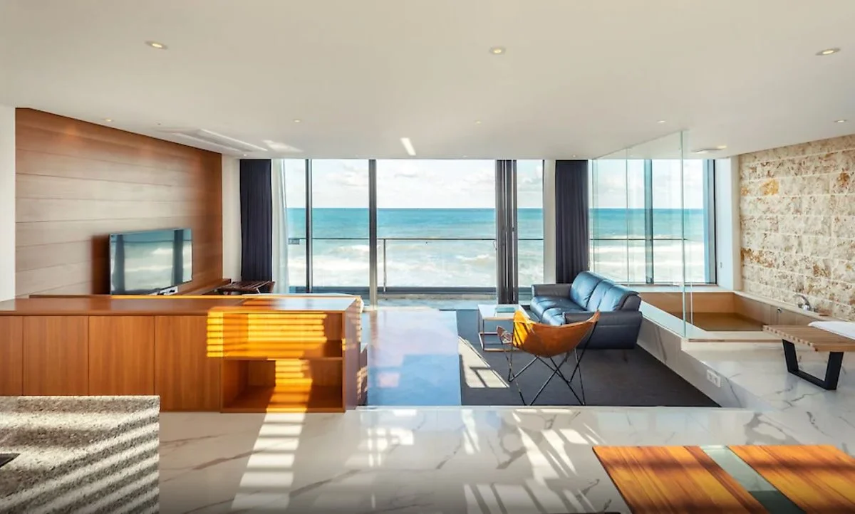 %EC%B6%941.JPG?type=w1200