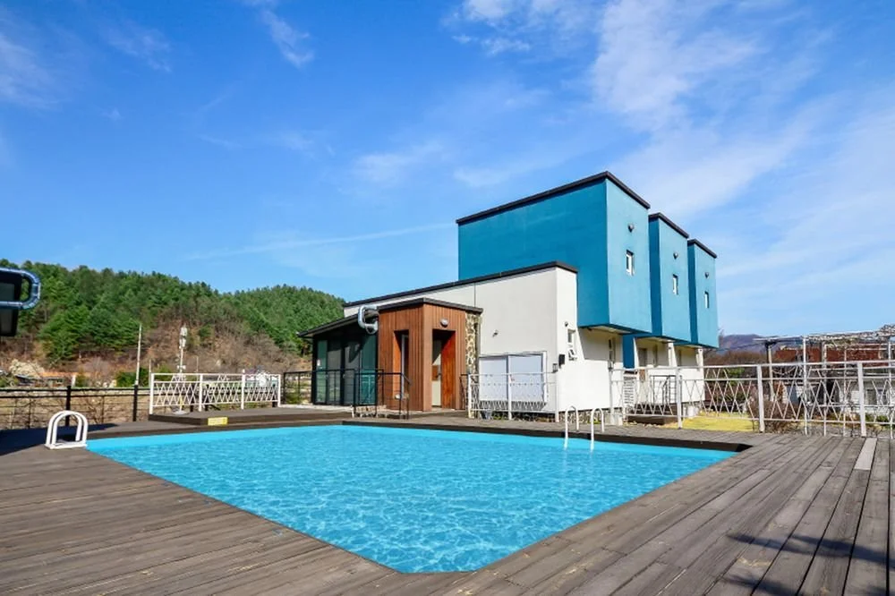 a7047c56_z.jpg?type=w1200