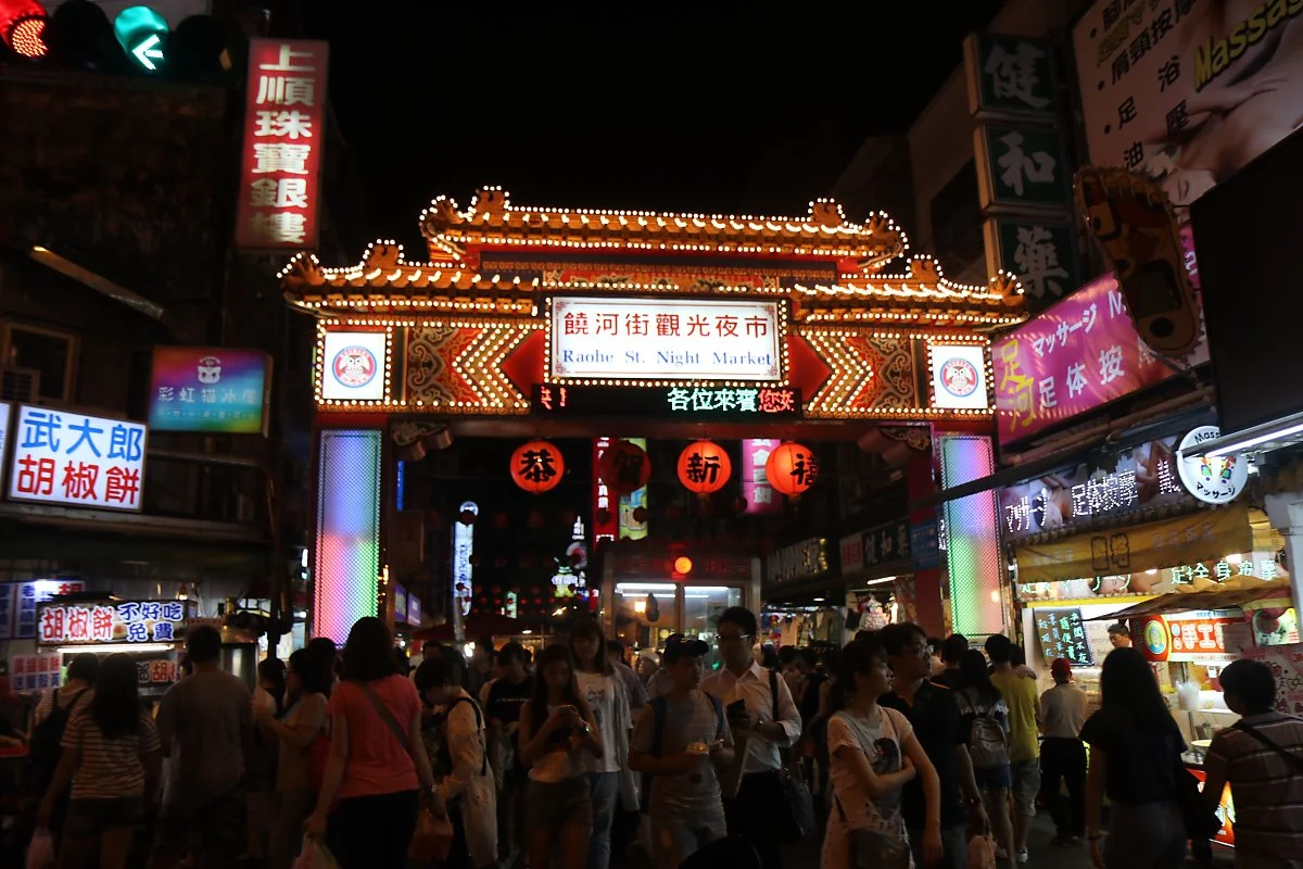 %EB%8C%80%EB%A7%8C%EA%B0%80%EB%B3%BC%EB%A7%8C%ED%95%9C%EA%B3%B3_%EB%8C%80%EB%A7%8C%EC%B9%B4%ED%8E%9826_%EB%9D%BC%EC%98%A4%ED%97%88%EC%A0%9C%EC%95%BC%EC%8B%9C%EC%9E%A5.JPG?type=w1200