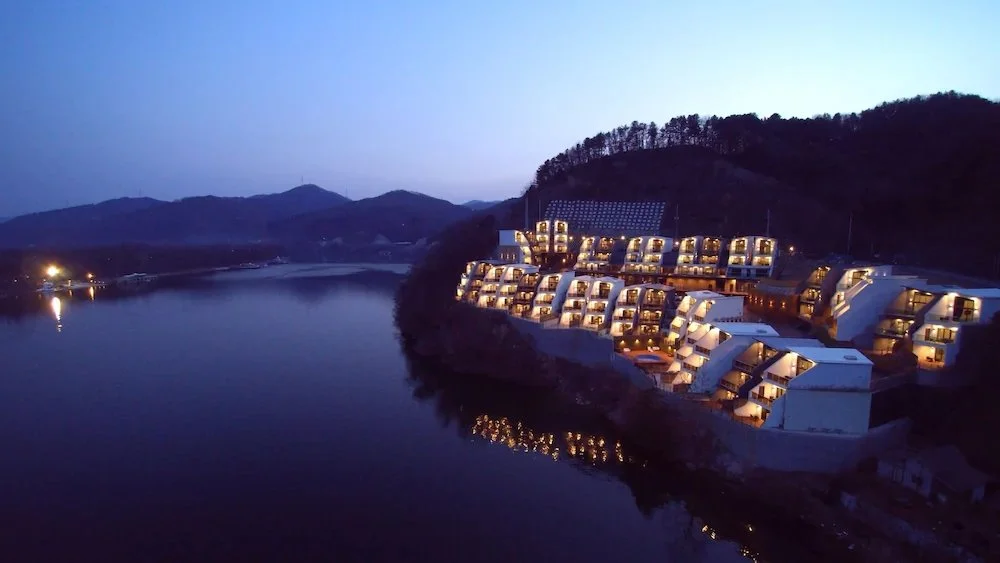 18c92d7e_z.jpg?type=w1200