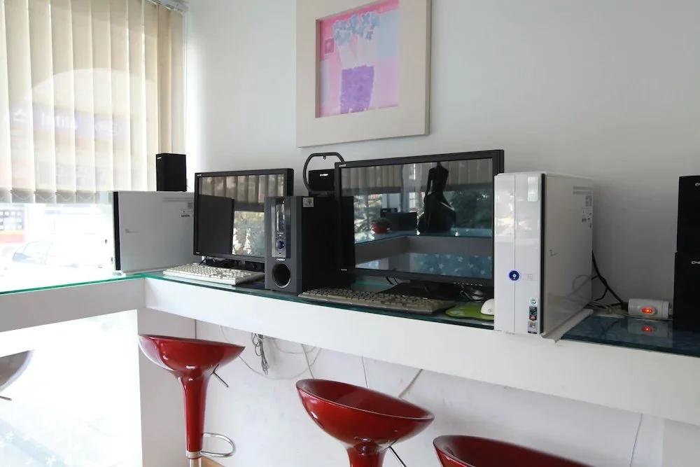 b4f6d085_z.jpg?type=w1200