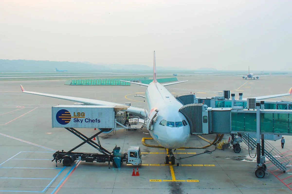 %EC%95%84%EC%8B%9C%EC%95%84%EB%82%98%ED%95%AD%EA%B3%B5.jpg?type=w1200