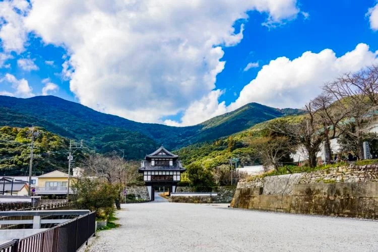 007-07.jpg?type=w1200