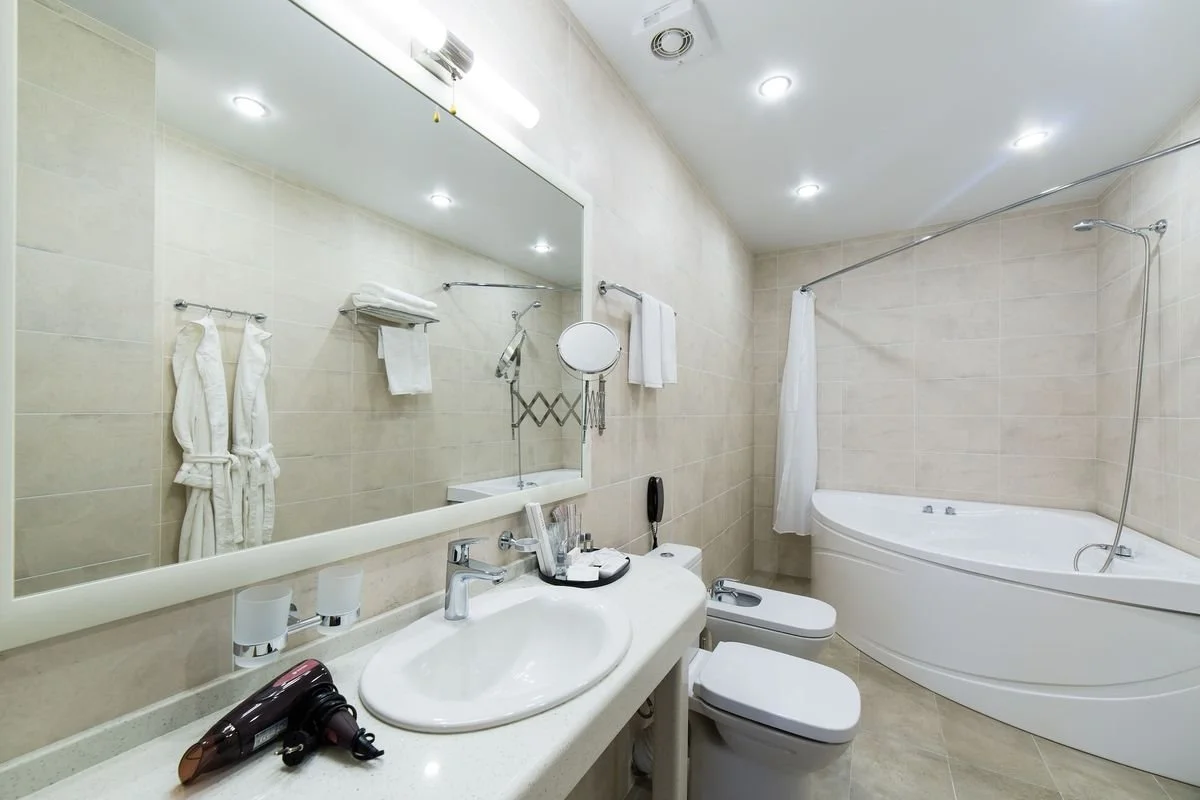 235793d4_w.jpg?type=w1200