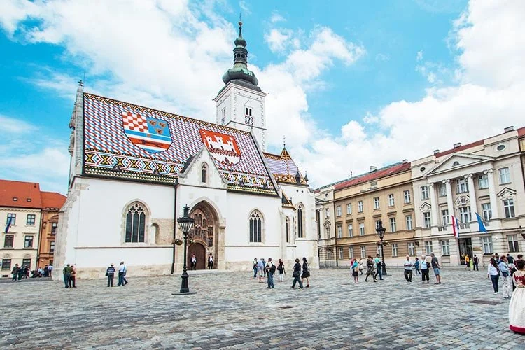 8_%ED%81%AC%EB%A1%9C%EC%95%84%ED%8B%B0%EC%95%84.jpg?type=w1200