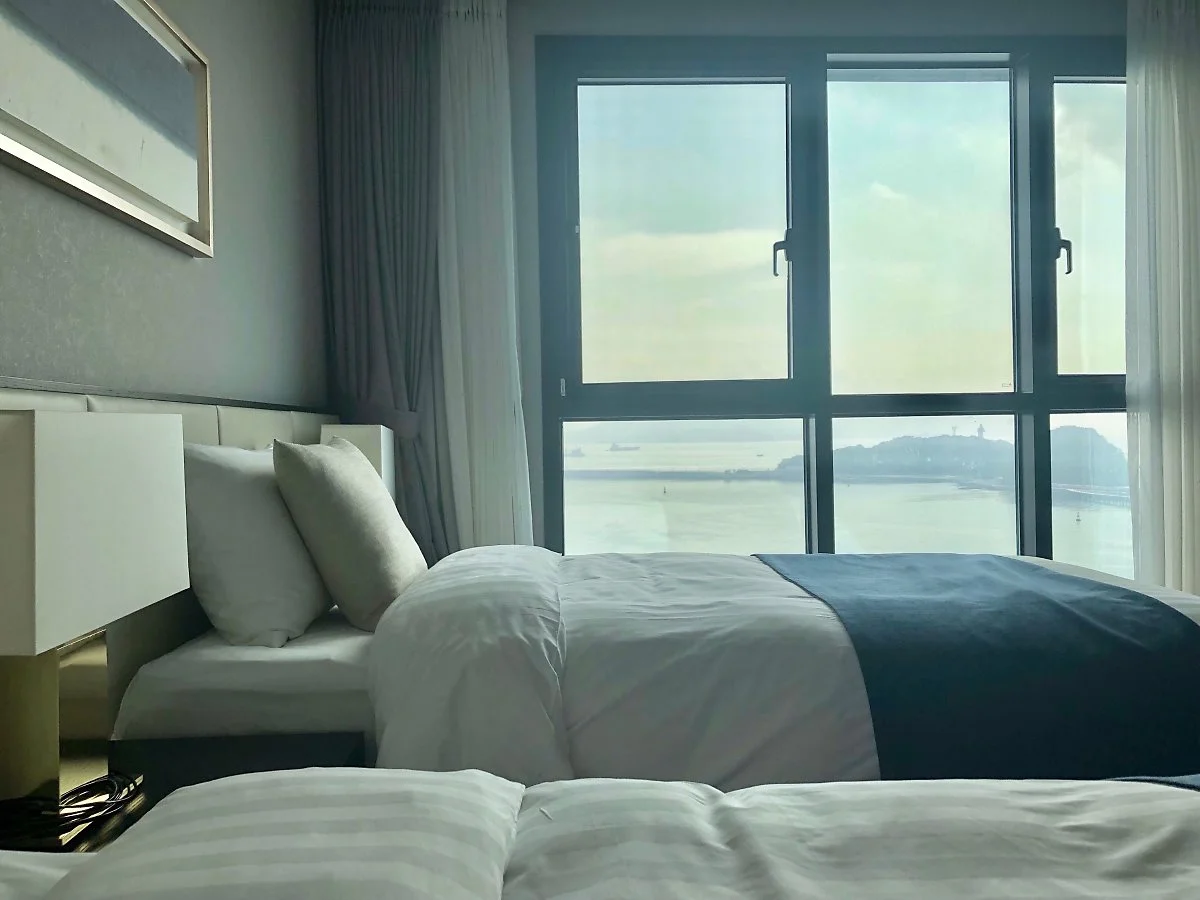 IMG_4453_%281%29.JPG?type=w1200