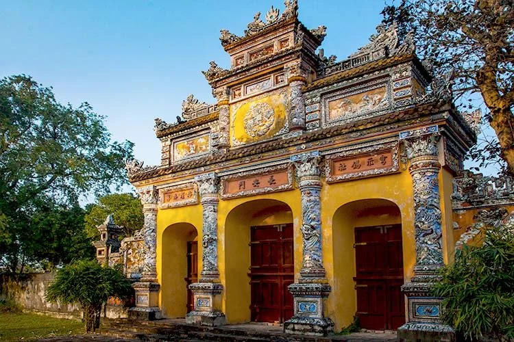 3-%ED%9B%84%EC%97%90.j.jpg?type=w1200