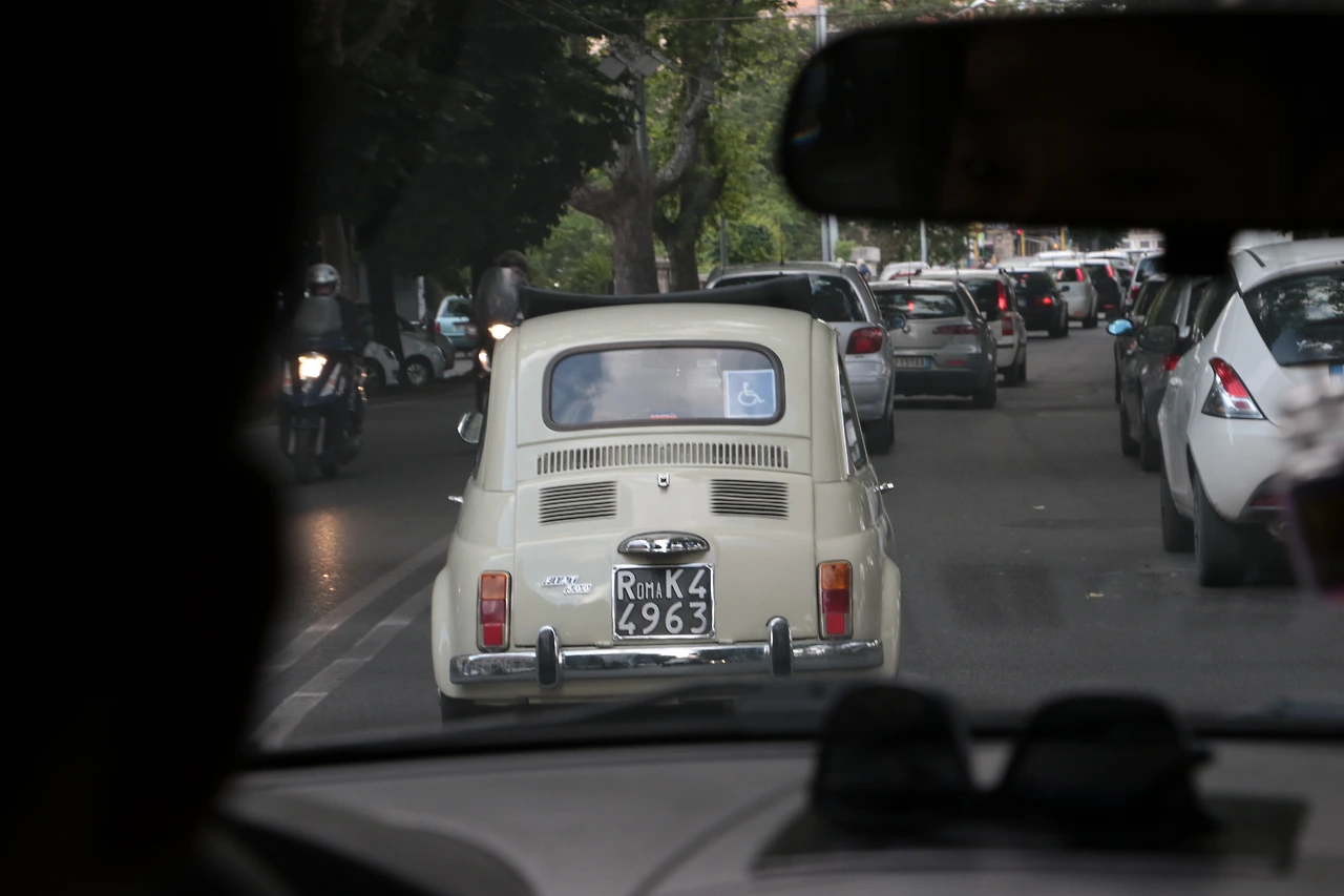 로마 차_피아트와 스마트-02.JPG