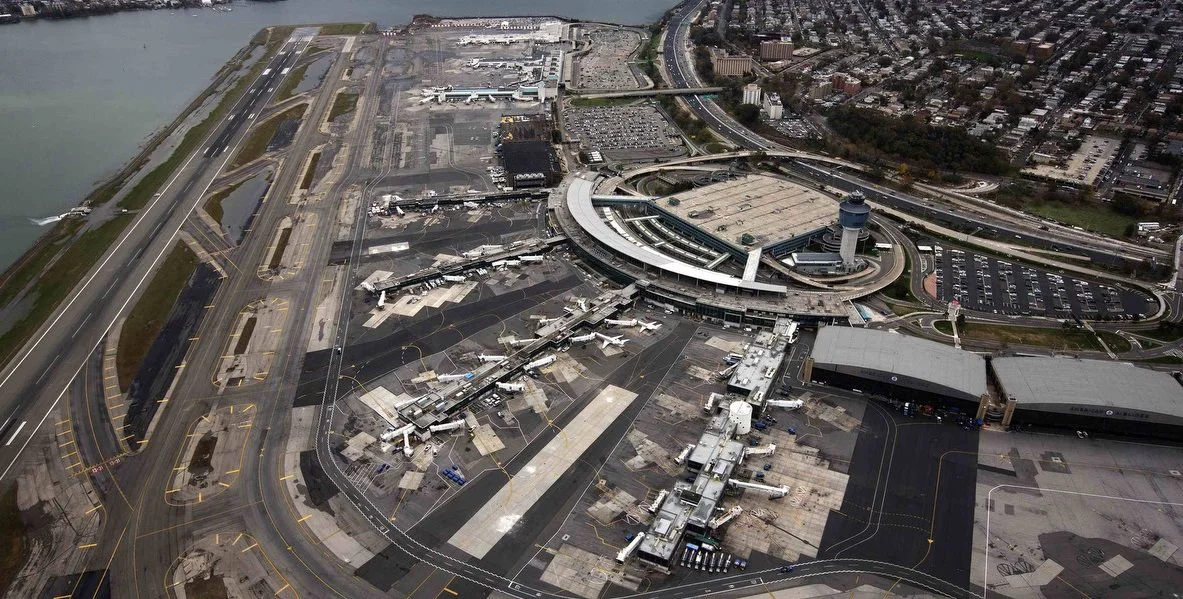 La-Guardia.jpg?type=w1200