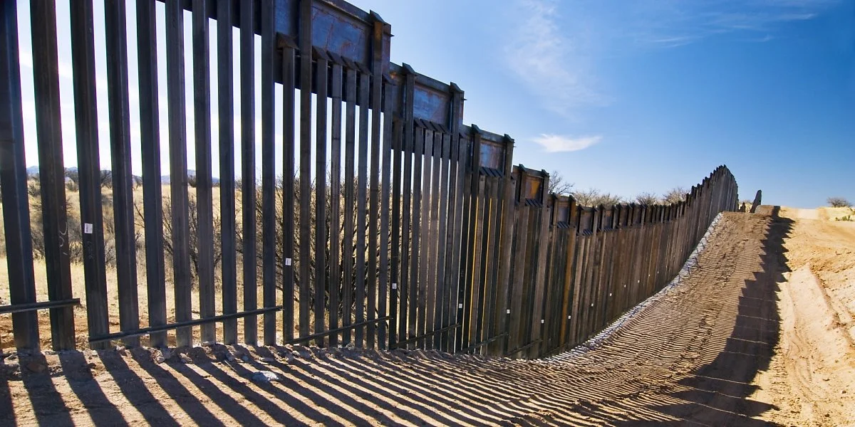 o-US-MEXICO-BORDER-facebook.jpg?type=w1200